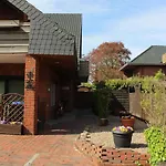 Appartement Geraeumige In Mit Grill- Garten Und Pool By Interhome