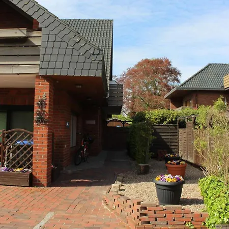Апартаменты Geraeumige In Mit Grill- Garten Und Pool By Interhome