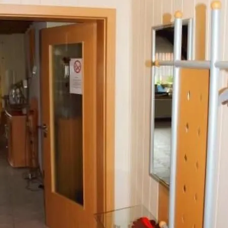 Geraeumige In Mit Grill- Garten Und Pool By Interhome * Бурхафе