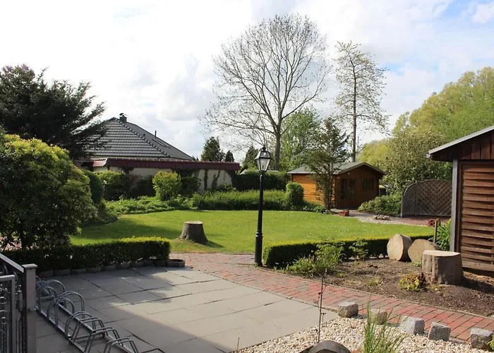 Geraeumige In Mit Grill- Garten Und Pool By Interhome *